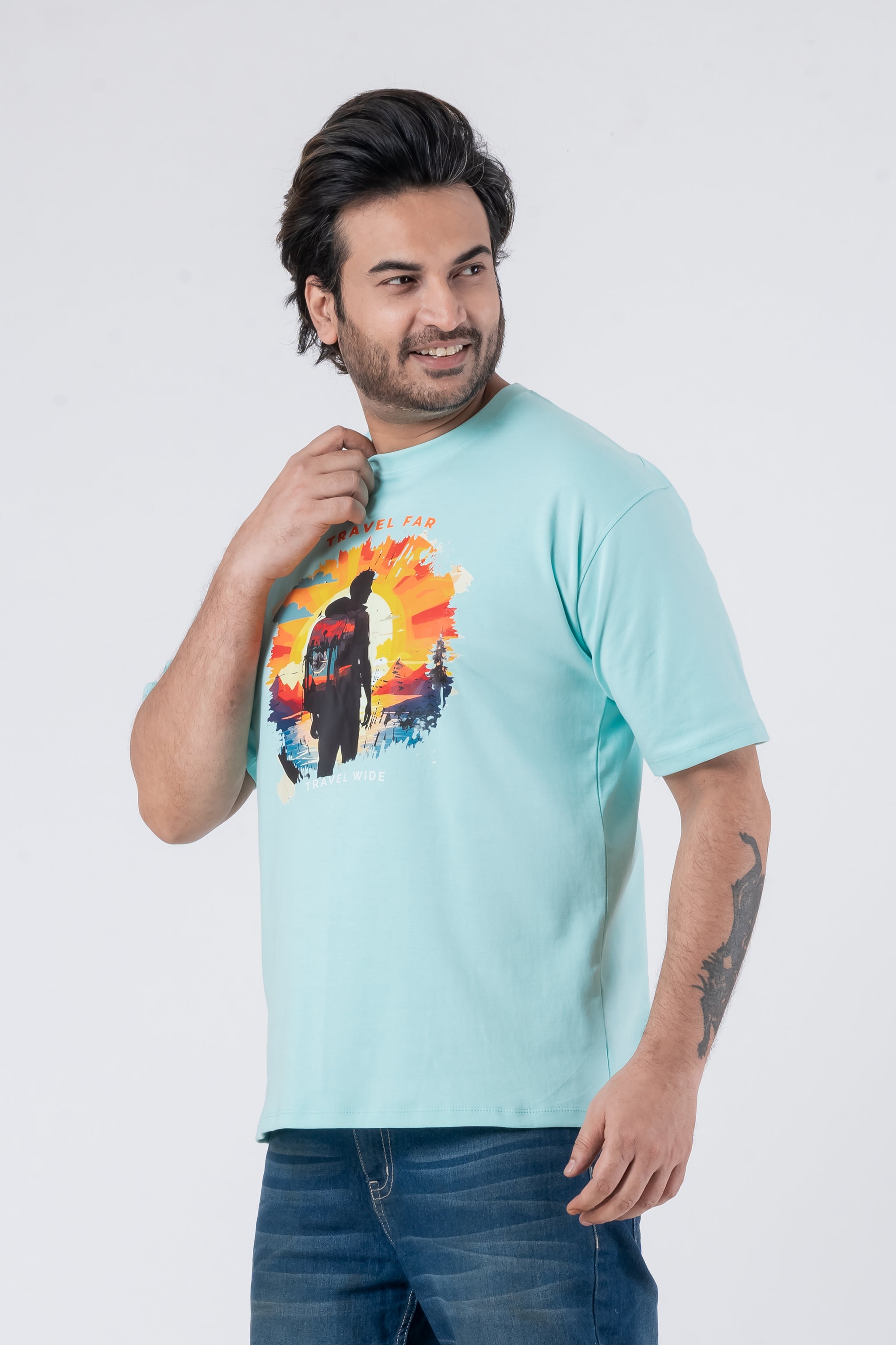 Travel Far - Oversized Drop Shoulder Unisex T-Shirt