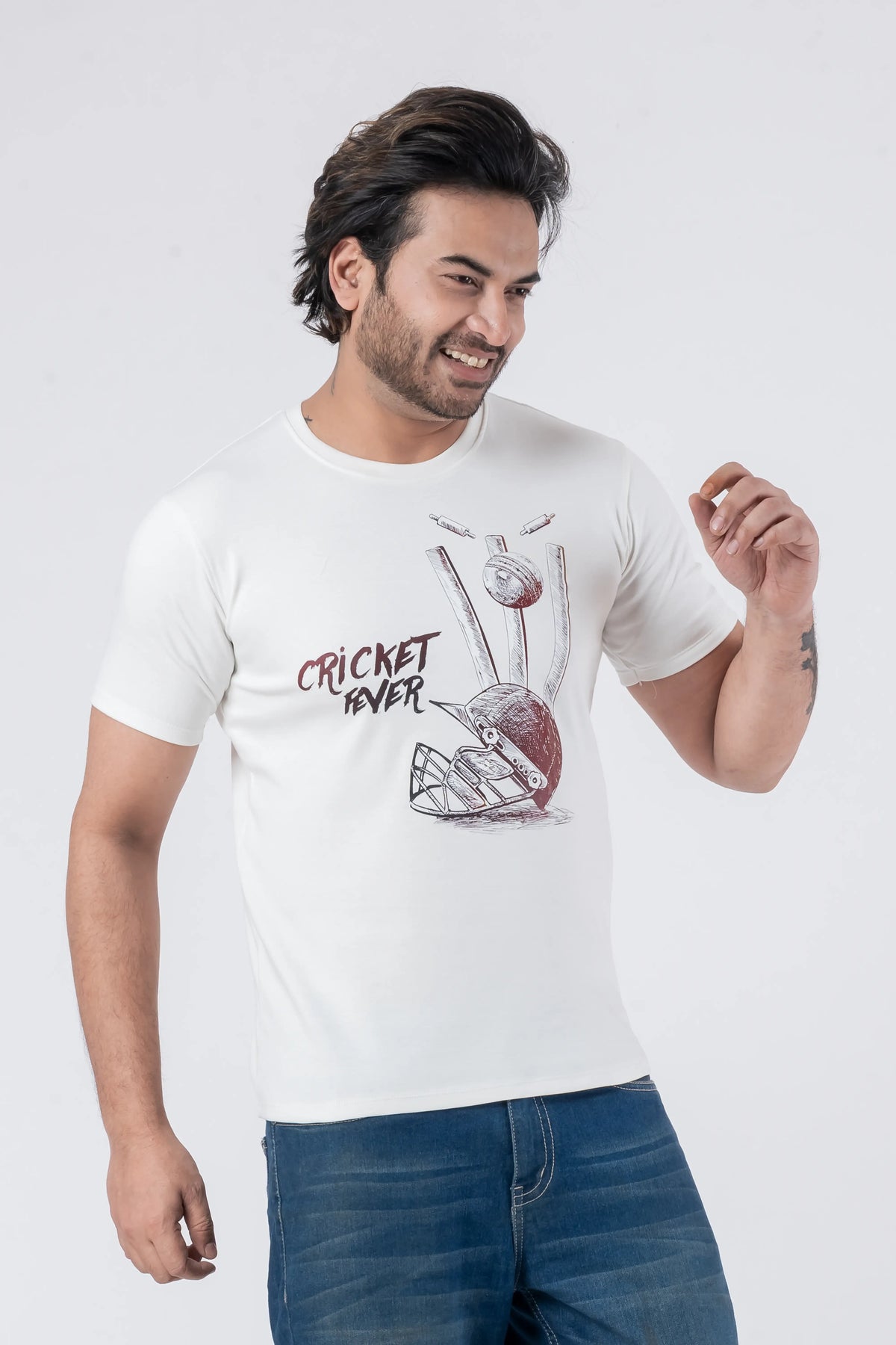 Cricket Fever - Unisex T-Shirt