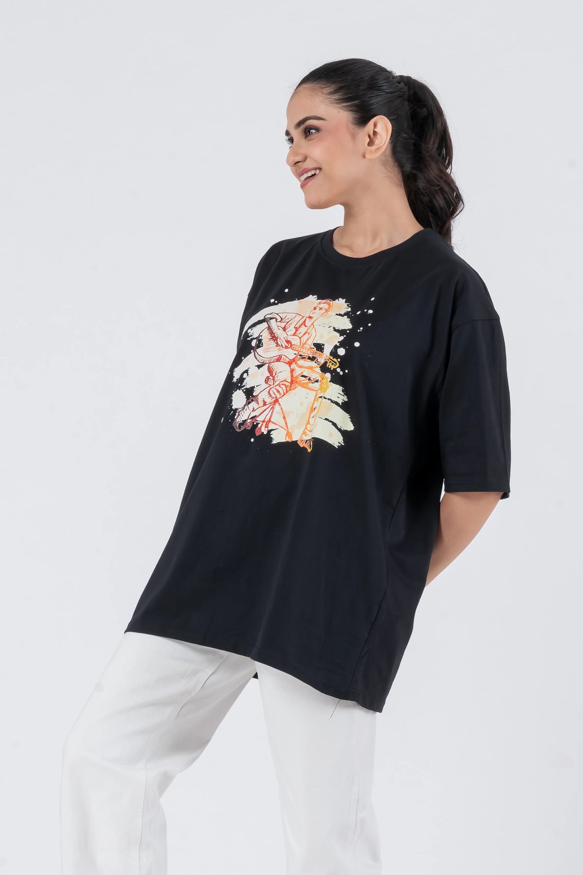 Guiter Graphic - Oversized Drop Shoulder Unisex T-shirt